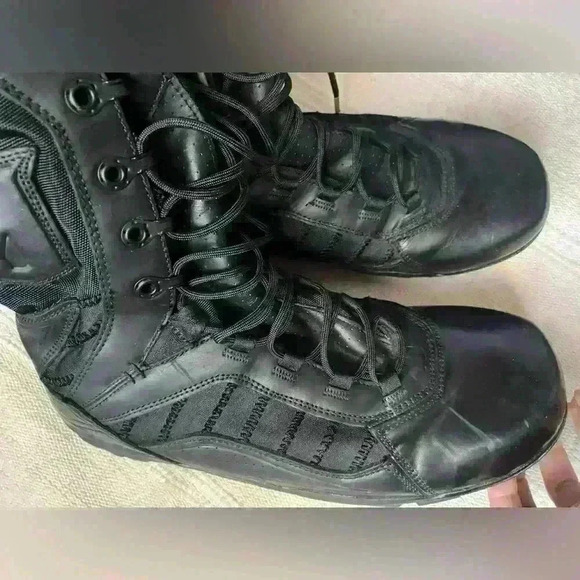 VIKTOS STRIFE WATERPROOF MEN'S BOOTS Sz 10 - Picture 1 of 16